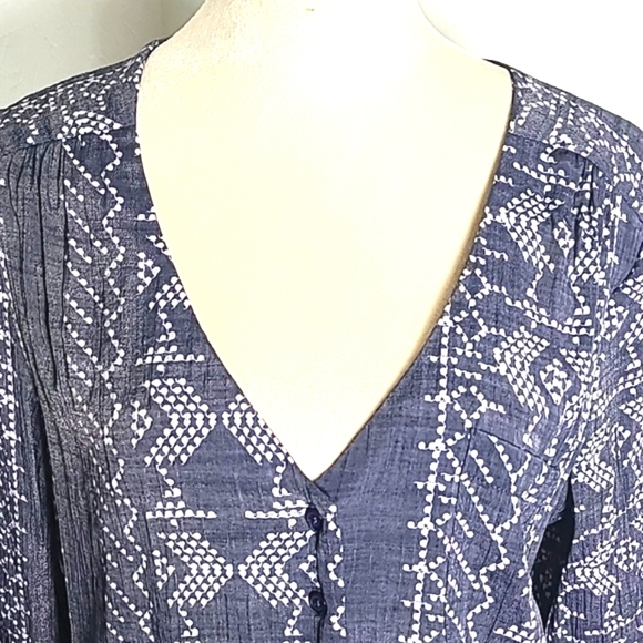 Fred David Blue & White Patterned Top, Size XL - Picture 3 of 12